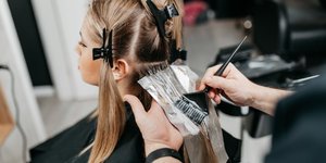how to lighten hair without damage